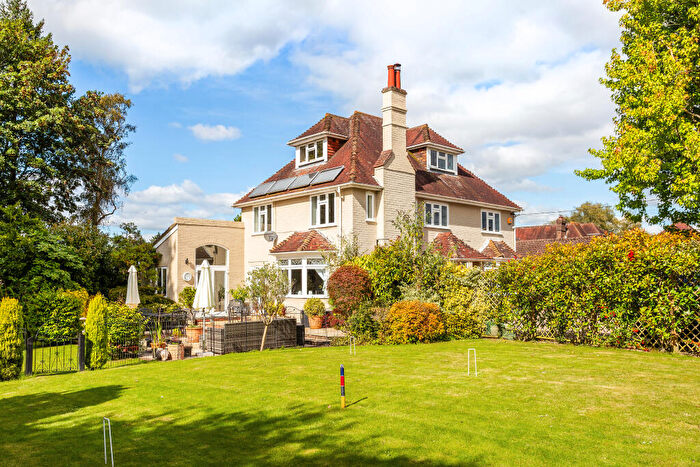 6 Bedroom Detached House For Sale In Tanyard Lane, Haywards Heath, RH17