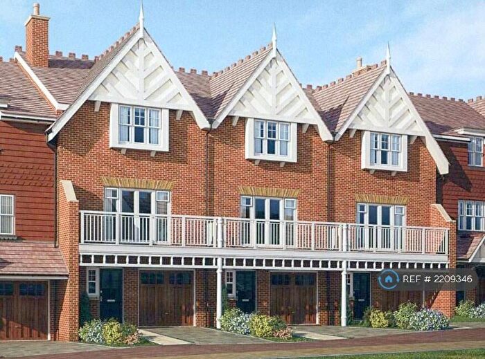 4 Bedroom Terraced House To Rent In Folly Hill Gardens, Maidenhead, SL6