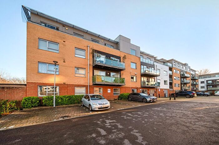 2 Bedroom Flat For Sale In Talbot Close, Mitcham, CR4