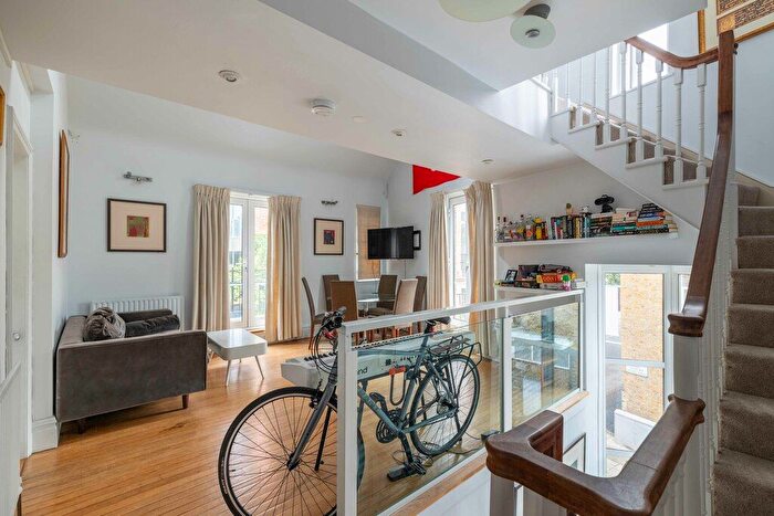 3 Bedroom Flat To Rent In Tadema Road, London, SW10