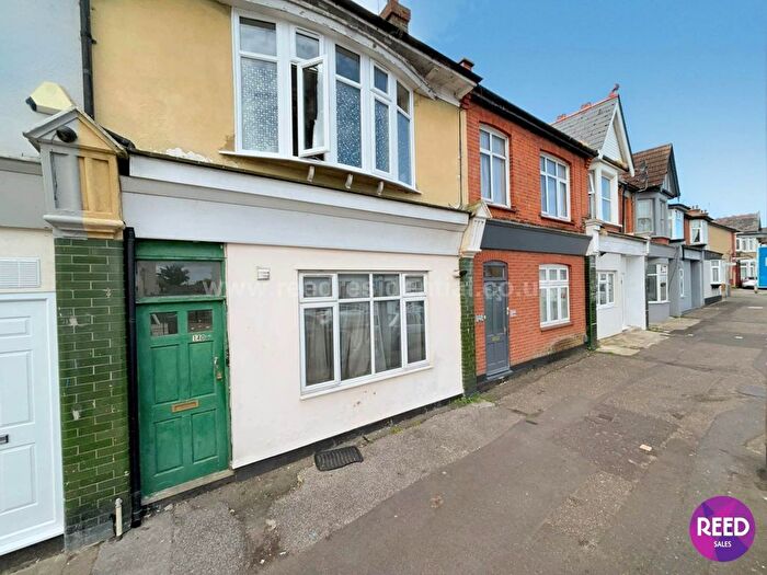 1 Bedroom Flat To Rent In Westborough Road, Westcliff On Sea, SS0