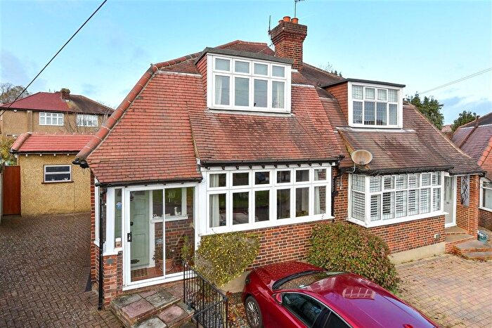 2 Bedroom Semi Detached House For Sale In Goidel Close, Wallington, Surrey, SM6