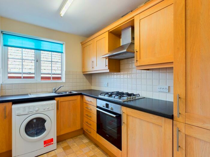 1 Bedroom Flat To Rent In Worting Road, Worting, Basingstoke, RG22