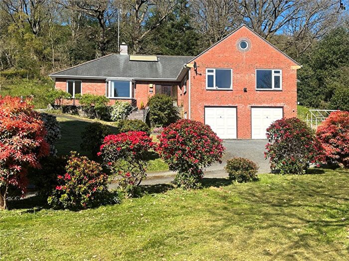 3 Bedroom Bungalow For Sale In Y Fan, Llanidloes, Powys, SY18