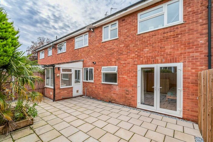2 Bedroom Maisonette To Rent In Milton Close, Bentley Heath, Solihull, B93