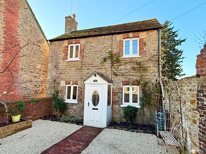 2 Bedroom Cottage To Rent In Flingers Lane, Wincanton, BA9
