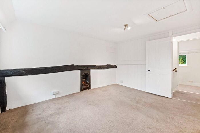 2 Bedroom Cottage For Sale In Newtons Hill, Hartfield, TN7