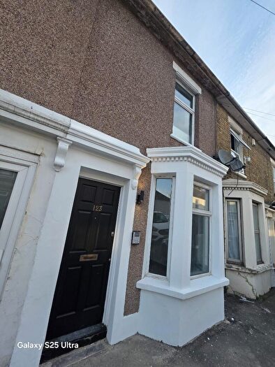1 Bedroom House To Rent In Berridge Road, Sheerness., ME12