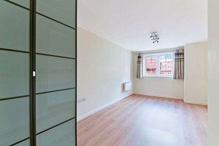 1 Bedroom Flat For Sale In Field House, , Schoolgate Drive, Morden, SM4