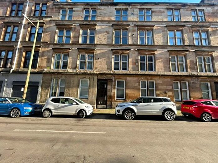 3 Bedroom Flat To Rent In St. Michaels Court, St. Michaels Lane, Glasgow, G31