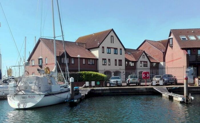 Garage / Parking To Rent In Mooring, Off Of Newlyn Way, S9