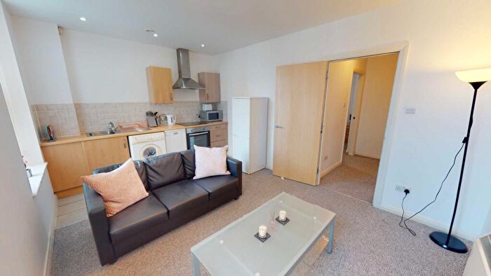 1 Bedroom Flat To Rent In Madison Square, Liverpool, L1
