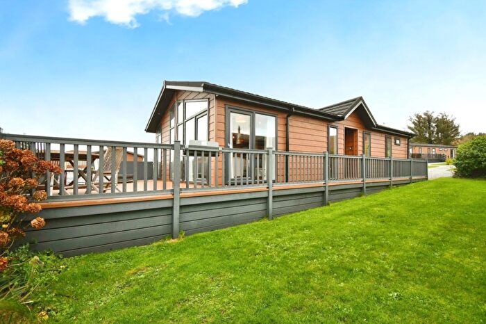 2 Bedroom Lodge For Sale In Dinas Cross, Newport, SA65