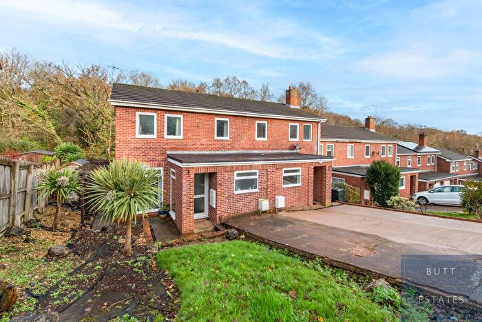 3 Bedroom End Terrace House For Sale In Chelmsford Road, Exeter, EX4