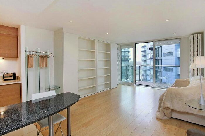 Studio To Rent In Howard Building, Queenstown Road, London, SW11