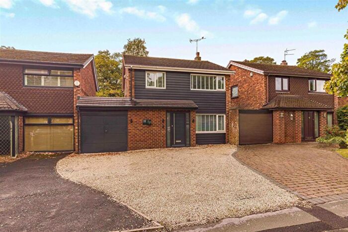 4 Bedroom Property For Sale In Dean Road, Handforth, SK9