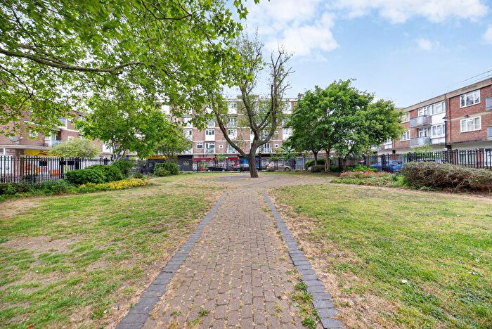 2 Bedroom Flat For Sale In Weymouth Terrace, London, E2