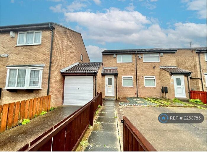 2 Bedroom Semi-Detached House To Rent In Ellison Villas, Gateshead, NE8