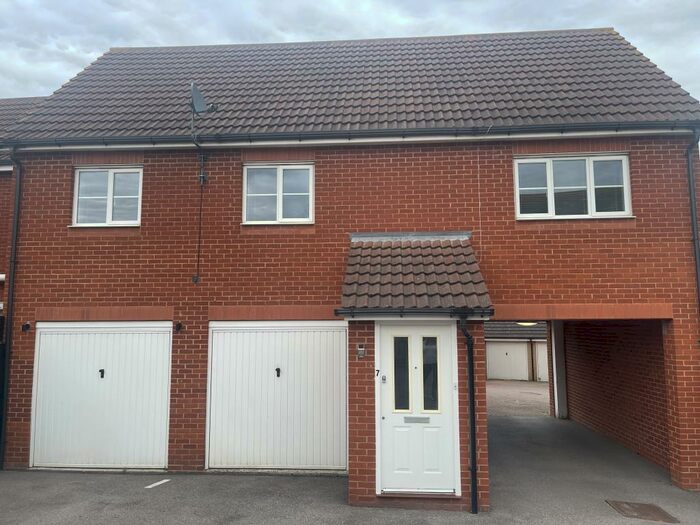 2 Bedroom Flat To Rent In Carillon Close, Hoo, Rochester, ME3