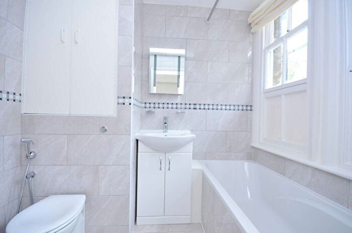 1 Bedroom Flat To Rent In Allitsen Road, St John's Wood, London, NW8