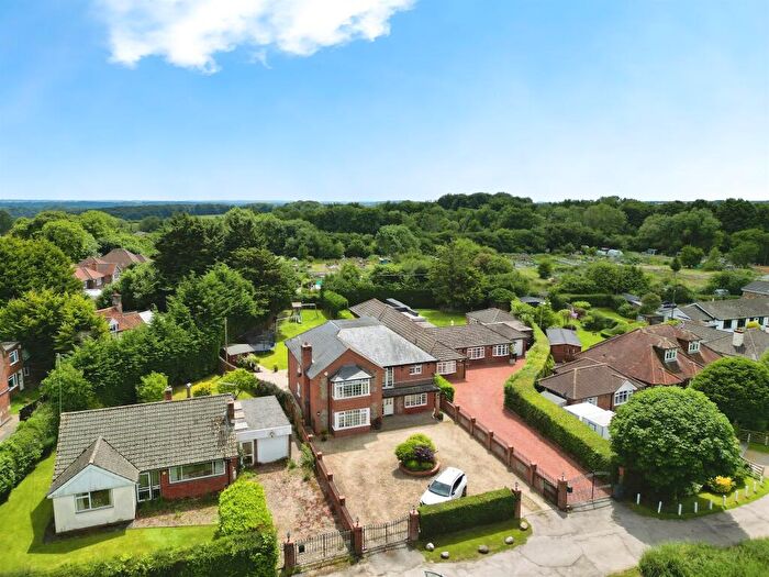 5 Bedroom Detached House For Sale In Booker Common, High Wycombe, HP12