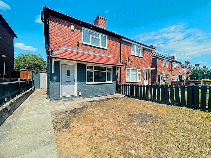 3 Bedroom Property To Rent In Lellow Street, West Bromwich, B71