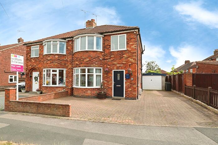 3 Bedroom Semi Detached House For Sale In Highthorn Road, York, YO31