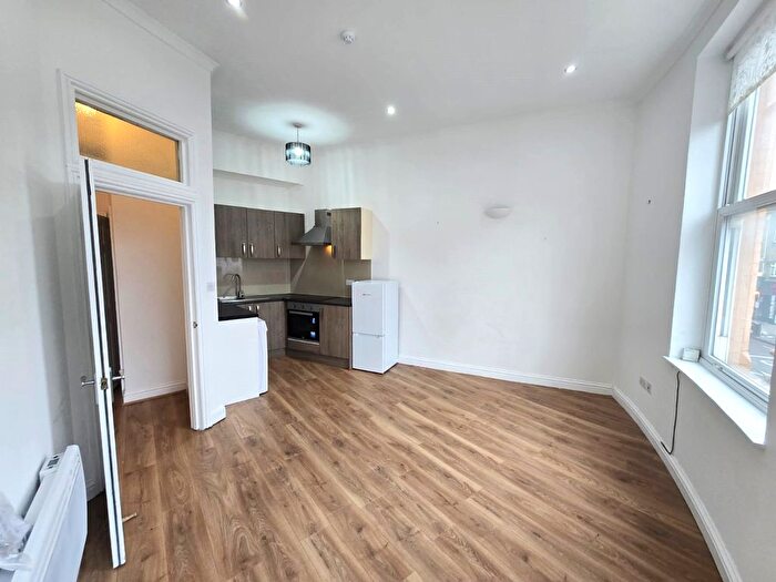 1 Bedroom Flat To Rent In Stoke Newington Road, London, N16