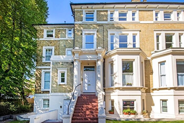 2 Bedroom Flat To Rent In Mattock Lane, London, W5