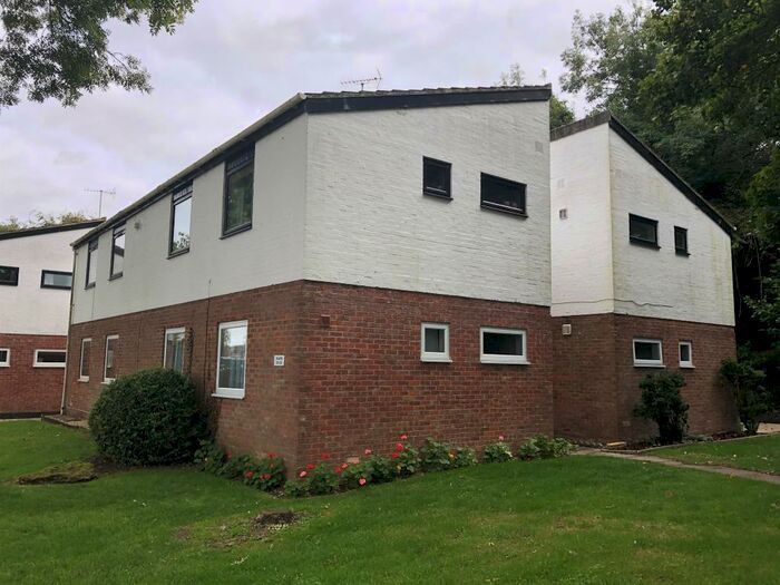 1 Bedroom Apartment To Rent In The Heights, Swindon, SN1
