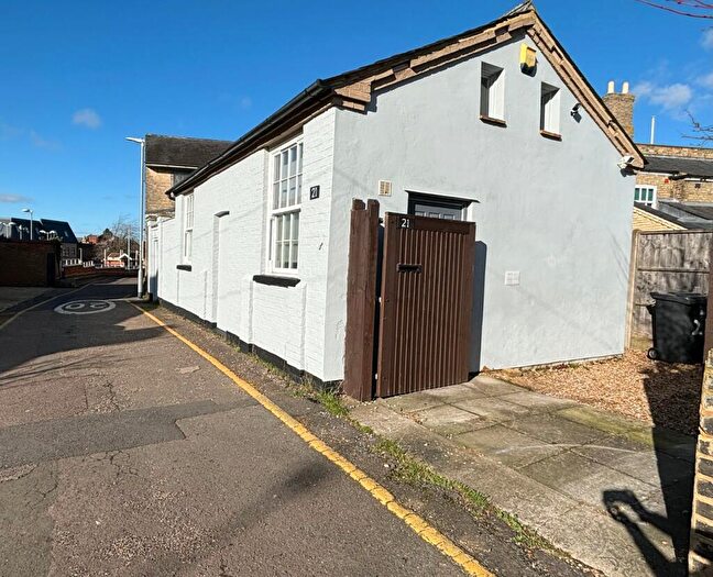 1 Bedroom Detached Bungalow To Rent In Palace Street, Biggleswade, SG18