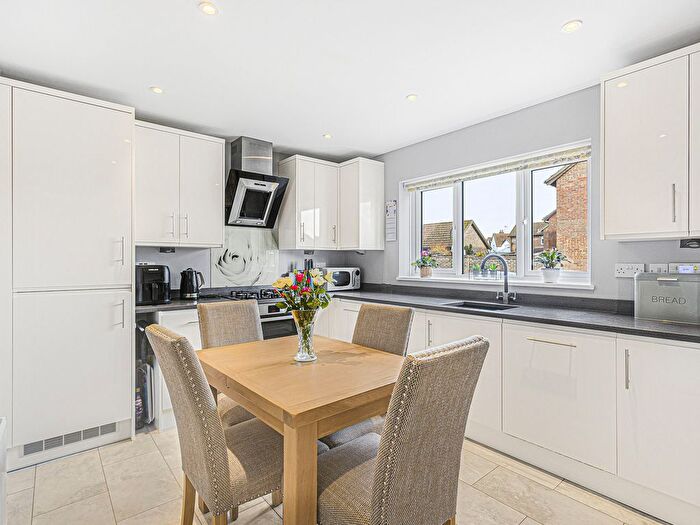 3 Bedroom Semi-Detached House For Sale In Warmans Close, Wantage, OX12