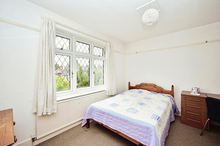 4 Bedroom Detached House For Sale In Buckland Road, Maidstone, Kent, ME16