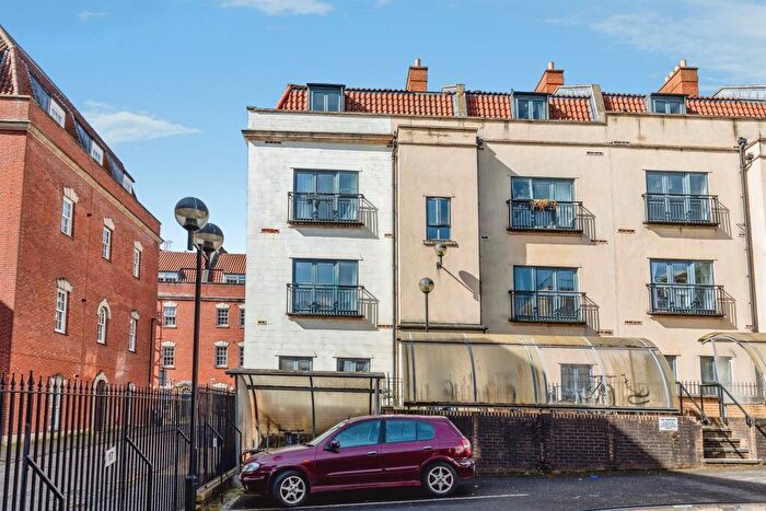 2 Bedroom Apartment For Sale In Wilson Street, Bristol, BS2