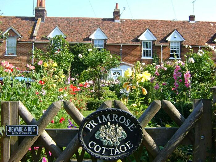 4 Bedroom Terraced House For Sale In West End Lane, Essendon, AL9