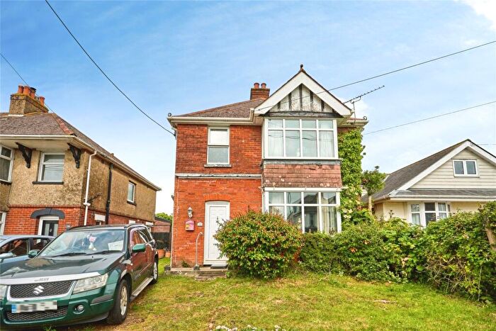 3 Bedroom Detached House For Sale In Place Road, Cowes, Isle Of Wight, PO31