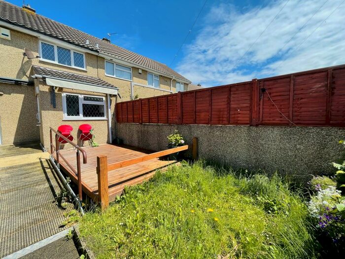 3 Bedroom House To Rent In Arlingham Way, Patchway, Bristol, BS34