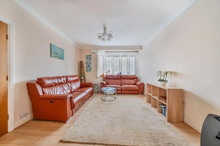 3 Bedroom Semi Detached House To Rent In Hillcroft Avenue, Pinner, HA5
