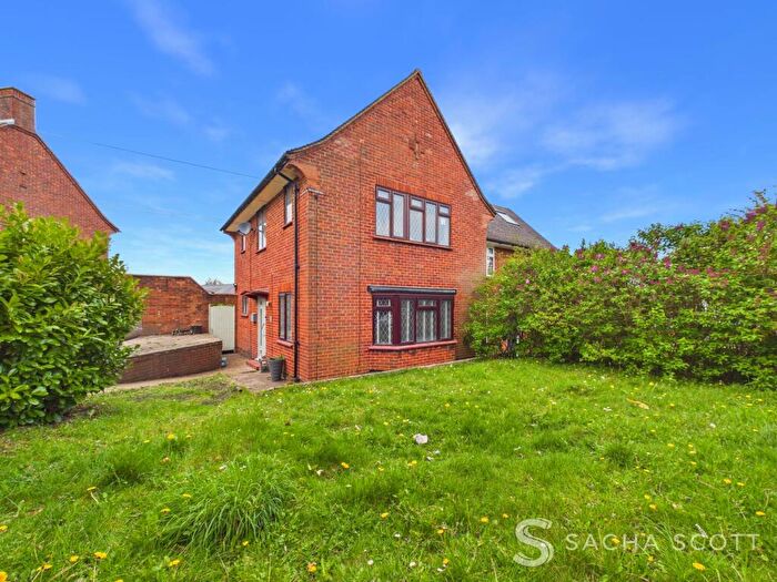 4 Bedroom Semi-Detached House For Sale In Parkwood View, Banstead, SM7