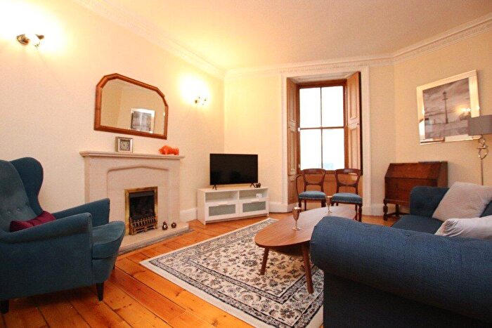 1 Bedroom Apartment To Rent In Morrison Street, Haymarket, Edinburgh, EH3