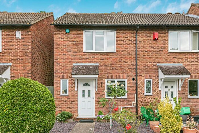 House To Rent In Pool Close, Beckenham, BR3