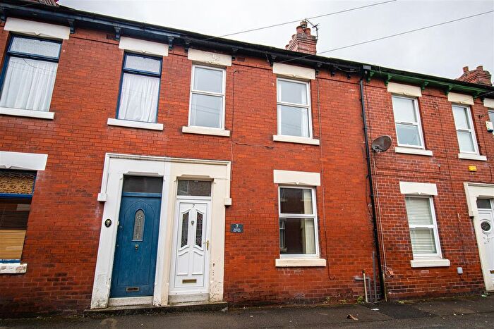 3 Bedroom Terraced House To Rent In Balcarres Road, Ashton-On-Ribble, Preston, PR2