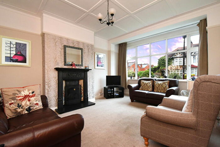 3 Bedroom Terraced House For Sale In Hawkesfield Road, London, SE23