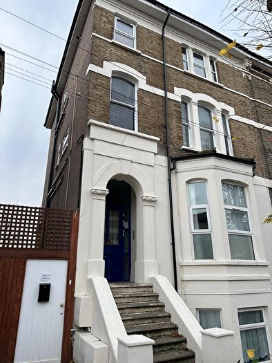 2 Bedroom Flat To Rent In South Birkbeck Road, Leytonstone, E11