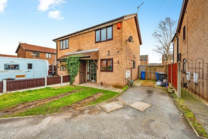 2 Bedroom Semi-Detached House For Sale In Castlecraig Court, Sinfin, Derby, DE24