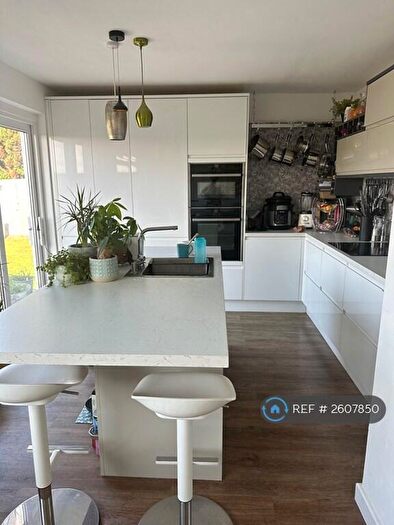 2 Bedroom Detached House To Rent In Moyle Road, Padstow, PL28