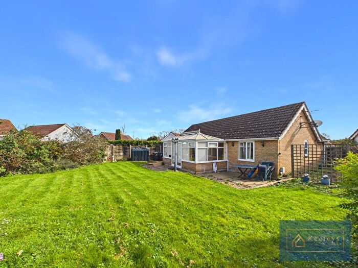 2 Bedroom Detached Bungalow For Sale In Hinton View, Haddenham, Ely, CB6