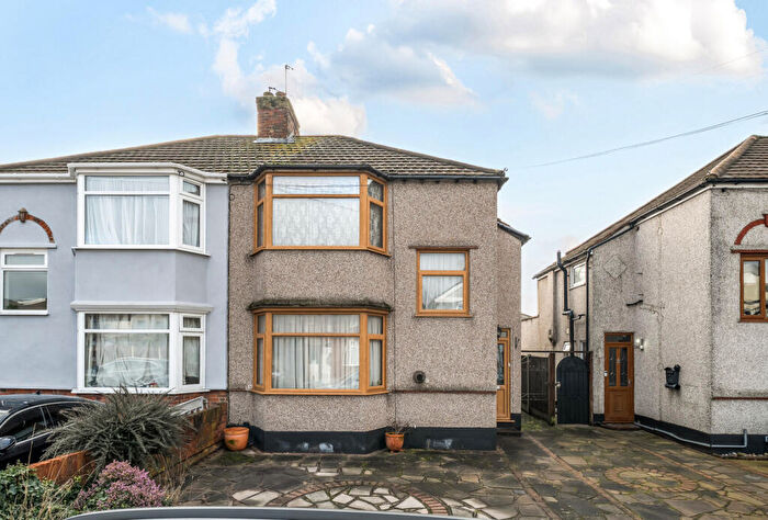 4 Bedroom Semi Detached House For Sale In Lessington Avenue, Romford, RM7