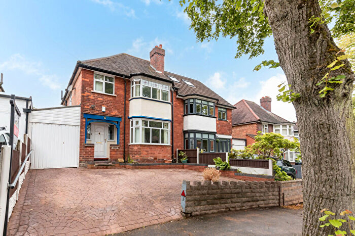 3 Bedroom Semi-Detached House To Rent In Milverton Road, Birmingham, B23