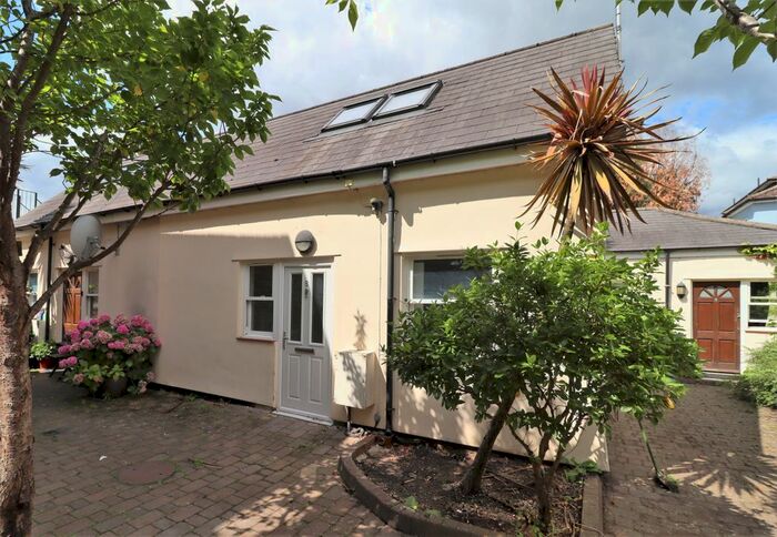 1 Bedroom Semi-Detached House To Rent In Maple Road, Surbiton, KT6